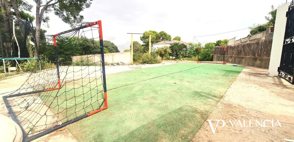 villa for sale in valencia
